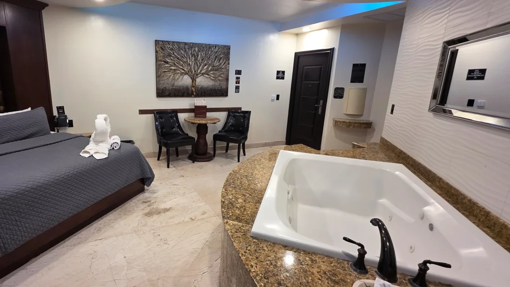 The benefits of a jacuzzi for relaxing as a couple